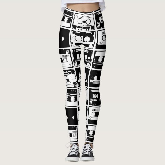Retro-Audiobänder, altmodisches Muster. Leggings (Vorderseite)