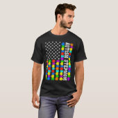 Retro Autism Stepmutm American Flag Liebe Autism A T-Shirt (Vorne ganz)