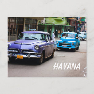 Retro-Autos auf der Straße von Havanna Postkarte