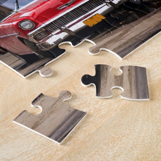 Retro-Autos auf der Straße von Havanna Puzzle (Seite)