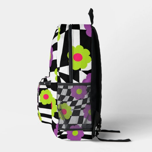 Retro Backpack with Checkers and Flowers Bedruckter Rucksack (Rechts)