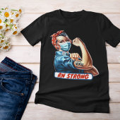 Retro Badass Nurse | Geschenke für Krankenpfleger T-Shirt