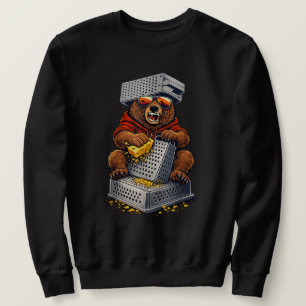 Retro-Bär mit Käsehobel-Hut und Sonnenbrille Sweatshirt