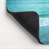 Retro Beach - Aquamarines blaues Wasser an der Küs Mousepad (Ecke)