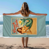 Retro Beach Babe Pin-Up Mermaid | Teal Mermaidcore Strandtuch