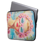 Retro Beach Girl mit Blumenbrille Laptopschutzhülle (Vorderseite Links)