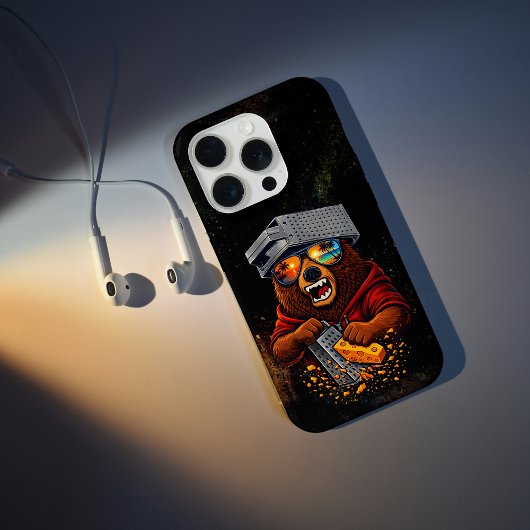 Retro Bear With Cheese Grater Hat and Sunglasses iPhone Hülle