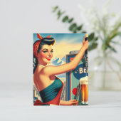 Retro Beer Pinup Postkarte (Stehend Vorderseite)
