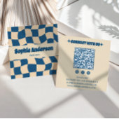 Retro Beige & Blue Wavy Checkerboard with QR Code  Quadratische Visitenkarte