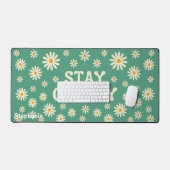 Retro Beige Daisies Bleibe Groovy Green Script Nam Schreibtischunterlage (Tastatur & Maus)