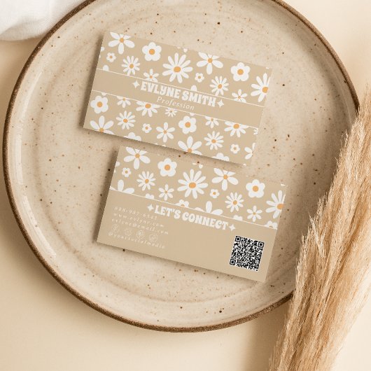 Retro Beige QR-Code Groovy Floral Boho Einzigartig Visitenkarte