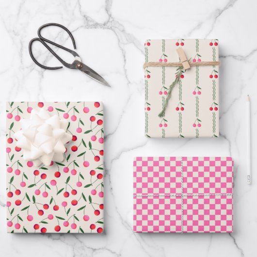 Retro Berry Cherry und Schachbretter auf Creme Geschenkpapier Set (Vorderseite)
