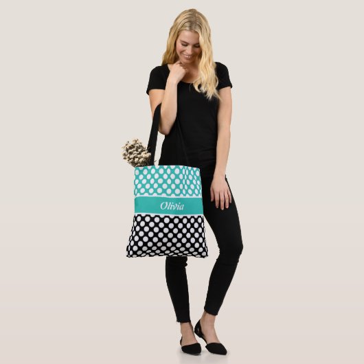 Retro-Bezeichnung Türkis, Schwarz & Weiß Polka Dot Tasche (Am Model)
