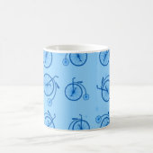 Retro Bicycle Pattern in Blue Tones Kaffeetasse (Mittel)