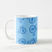 Retro Bicycle Pattern in Blue Tones Kaffeetasse (Links)