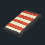 Retro Big Top Strip Nylon Ballet Tri-fold Geldbeutel<br><div class="desc">Treten Sie gleich hoch, Leute! Treten Sie direkt hinauf zum phantastischen Retro Big Top Striped Nylon Ballet. Ja, komm doch mal! Dieses klassische Muster weist breite, rote und cremefarbene Streifen auf, die an ein großes Zirkuszelt erinnern. Dieses Design verbindet sich wunderbar mit StrangeLittleOnion's Vintager Circus Produktlinie. Genau wie der Zirkus...</div>