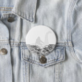 Retro Bigfoot Reiten über den Loch Ness Button (Beispiel)