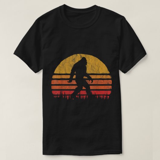 Retro Bigfoot Sunset Design T-Shirt (Design vorne)