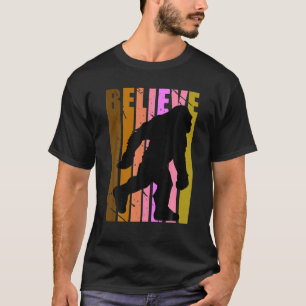 Retro Bigfoot Yeti Vintage abgenutzt Lustiger Gebu T-Shirt