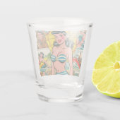 Retro Bikini Girl Summer Comic Schnapsglas (Rückseite)