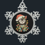 Retro Black Cat Christmas Lights Funny Xmas Santa Schneeflocken Zinn-Ornament<br><div class="desc">Retro Black Cat Christmas Lights Funny Xmas Santa Hat</div>