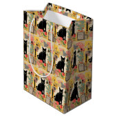 Retro Black Cat Collage Mittlere Geschenktüte (Rückseite Schrägansicht)