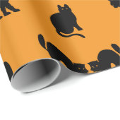 Retro Black Cat Kitty auf orangefarbenem Halloween Geschenkpapier (Rolleneckpunkt)
