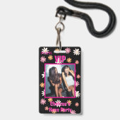 Retro Black & Pink Daisy Hen Party VIP Pass Ausweis (Front with Lanyard)