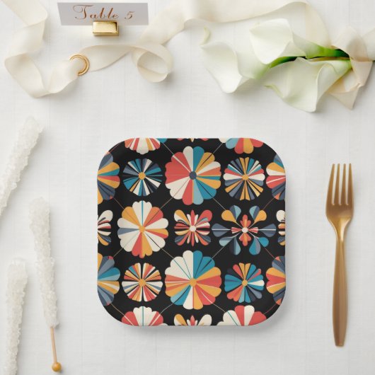 Retro Black Rainbow geometric Flowers Pattern Pappteller (Hochzeit)