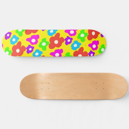 Retro Black Rainbow Stolz Blume Muster Skateboard (Horizontal)