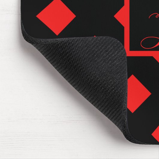 Retro Black & Red Diamond Muster Monogramm Mousepad (Ecke)