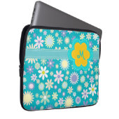 Retro blaues Blumen-Power-Monogramm Laptopschutzhülle (Vorne Rechts)