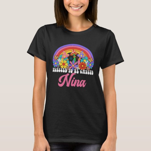 Retro Blessed To Be Called Nina Rainbow Groovy Hip T-Shirt (Vorderseite)