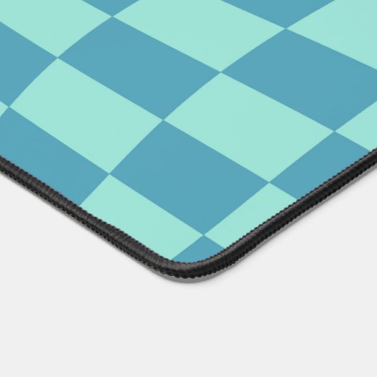 Retro Blue Checked Warped Checked Checked Schreibtischunterlage (Ecke)