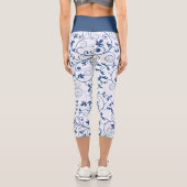 Retro Blue Leaf Swirl Muster Capri Leggings (Rückseite)