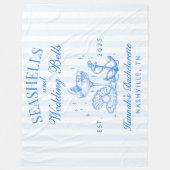 Retro Blue Seashells & Wedding Bells Bachelorette Fleecedecke (Vorderseite)
