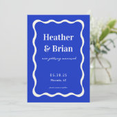 Retro Blue Wavy Squiggle Foto Wedding Save The Date (Stehend Vorderseite)