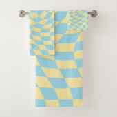 Retro Blue Yellow Pastor Warped Checkerboard Badhandtuch Set (Insitu)