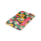 Retro-Blume Farbiges 70er-Muster mit Name Badematte (Schrägansicht)