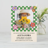 Retro Blume Groovy Foto 94. Geburtstag Einladung (Stehend Vorderseite)