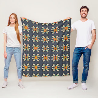Retro-Blumenmuster in Orange und Marineblau  Fleecedecke