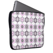 Retro-Blumenmuster (Rosa und Grau) Laptopschutzhülle (Vorne Rechts)
