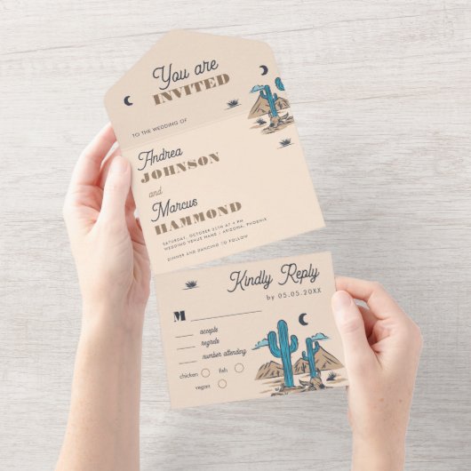 Retro Boho Cream Cactus Wüste Hochzeit in Urlaubso All In One Einladung (Abreißen)