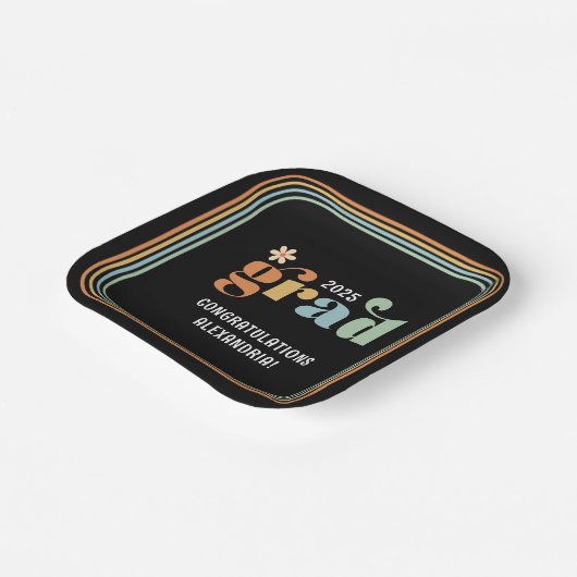 Retro Boho Daisy 2025 Grad Party Paper Teller (Gewinkelt)