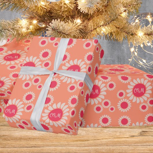 Retro Boho Daisy Floral Peach Wedding Monogram Geschenkpapier
