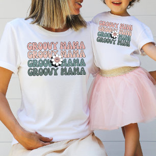 Retro Boho Groovy Mini Wiederholung Text Gänseblüm T-Shirt