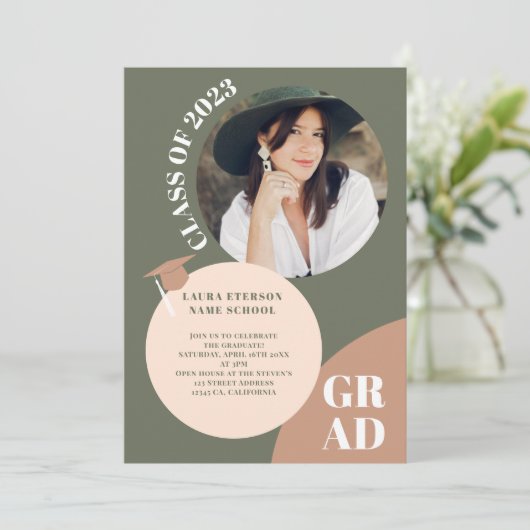 Retro boho Kreis grün braun 5 Foto Abschluss Einladung (Stehend Vorderseite)