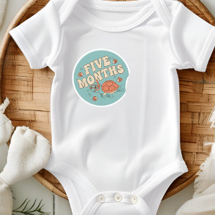 Retro Boho Meeresschildkröte Baby Fünf Monate Meil Runder Aufkleber