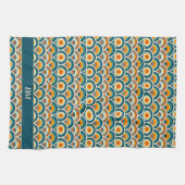 Retro Boho Orange Blue Sun Muster Monogram Geschirrtuch (Horizontal)