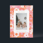 Retro Boho Pink Orange Niedliches Foto Feiertagskarte<br><div class="desc">Retro Boho Pink und Orange Floral Niedliches Weihnachtskarten Foto Weihnachtskarte</div>